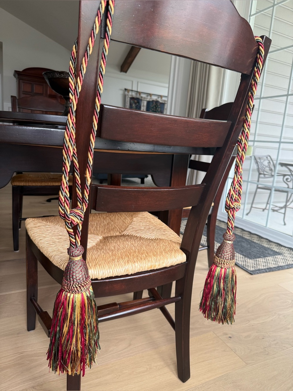 Vintage Decorative Tassel Tiebacks in Wine Green & Gold (2)